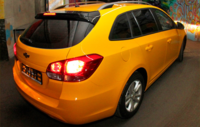 Полная оклейка пленкой желтый глянец Chevrolet Cruze