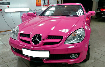 оклейка пленкой розовый глянец Mercedes-Benz SLK