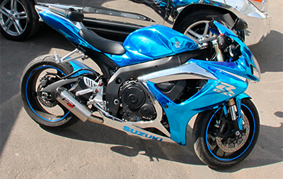 оклейка мотоцикла Suzuki GSX-R хром пленкой