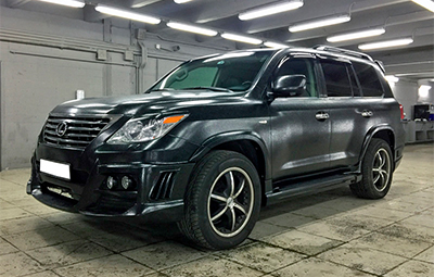Полная оклейка Lexus LX570 пленкой под кожу
