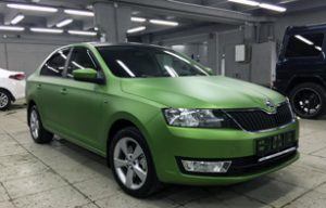 Полная оклейка прозрачной матовой пленкой Skoda Rapid