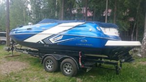 Полная оклейка катера Chaparral 2