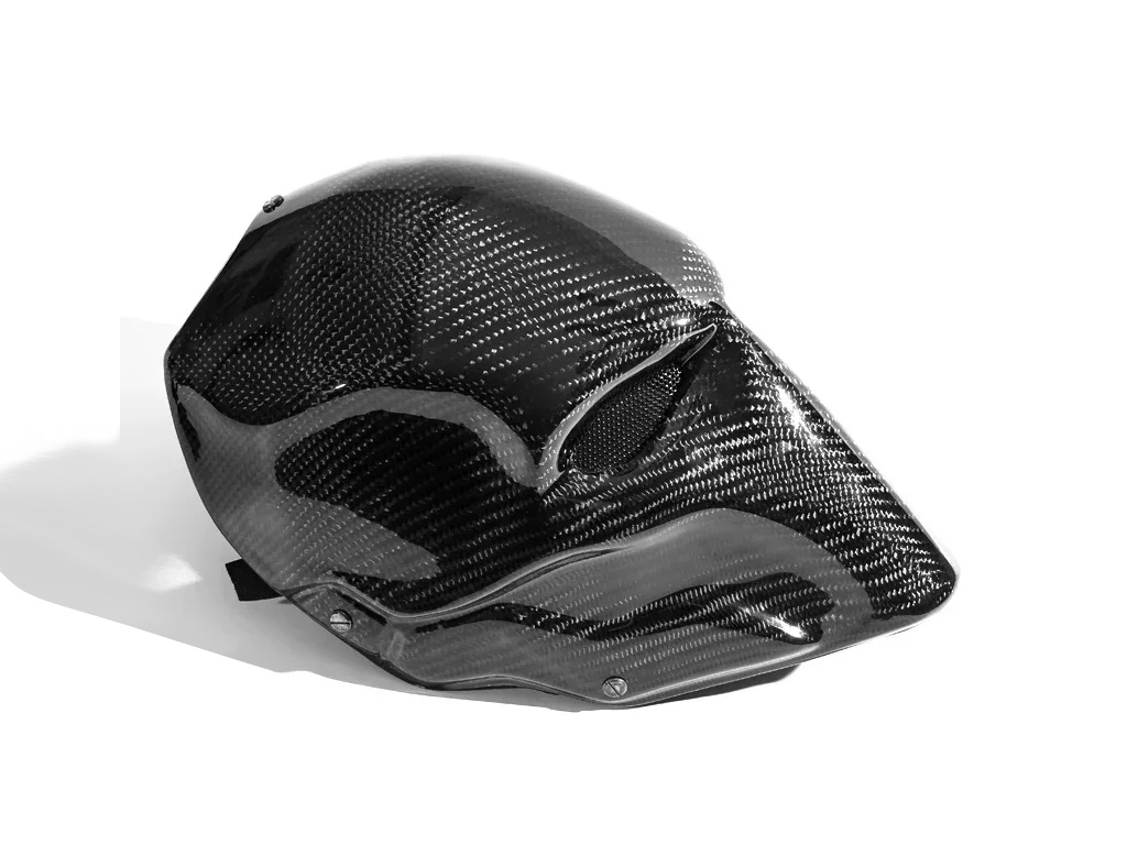 Оклейка маски карбоном