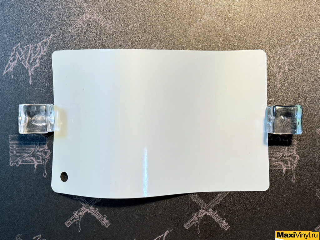 Прозрачный глянцевый полиуретан