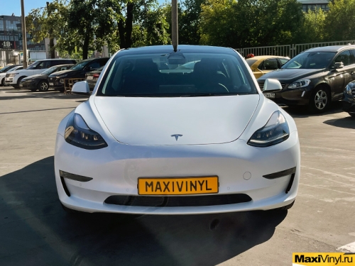 Полная оклейка Tesla Model 3 в прозрачный мат