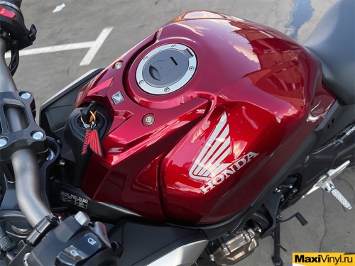 Полная оклейка мотоцикла Honda CB650R в полиуретан