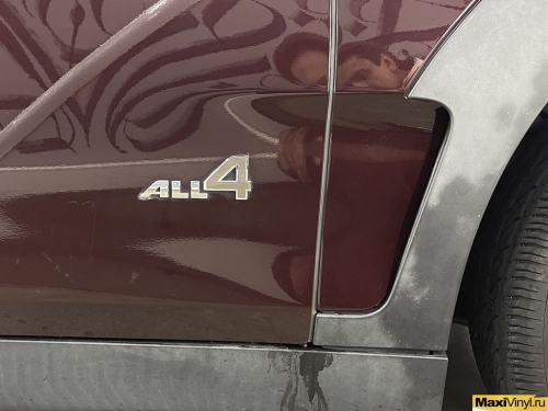 Преображение Mini Cooper Clubman с помощью наклеек и детейлинга