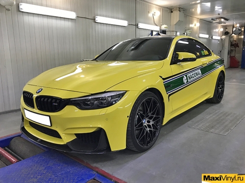 Изготовление наклеек на BMW M4