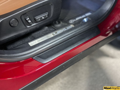 Оклейка зон риска Lexus RX300 прозрачным глянцевым полиуретаном