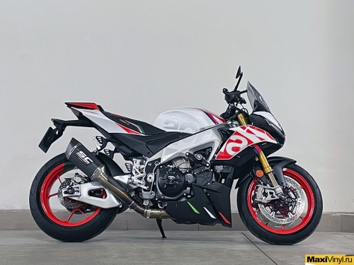 Оклейка мотоцикла Aprilia Tuono V4 в полиуретан