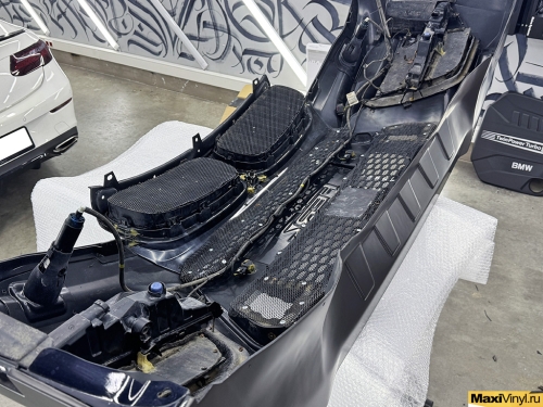 Оклейка BMW X6 F16 в серый матовый металлик