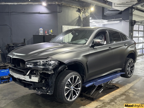 Оклейка BMW X6 F16 в серый матовый металлик