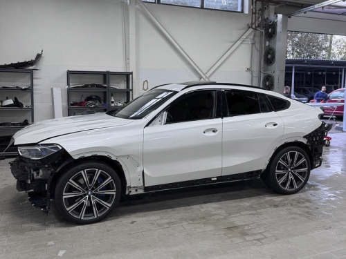 Полная оклейка BMW X6 пленкой Fire PPF Agata Green