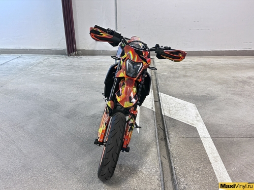 Оклейка мотоцикла KTM 690 SMC хром наклейками