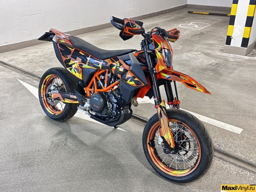 Оклейка мотоцикла KTM 690 SMC хром наклейками