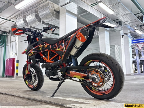 Оклейка мотоцикла KTM 690 SMC хром наклейками