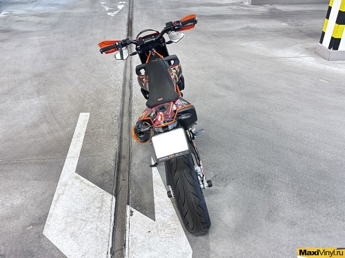 Оклейка мотоцикла KTM 690 SMC хром наклейками