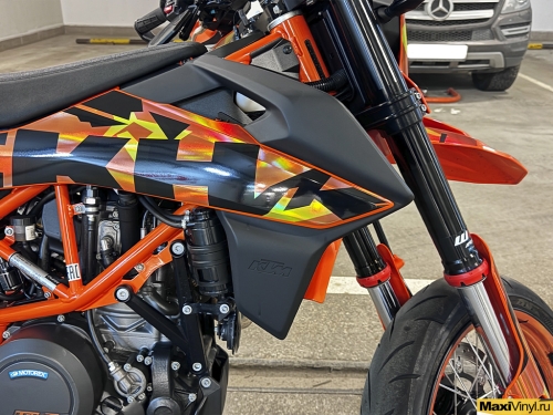 Оклейка мотоцикла KTM 690 SMC хром наклейками