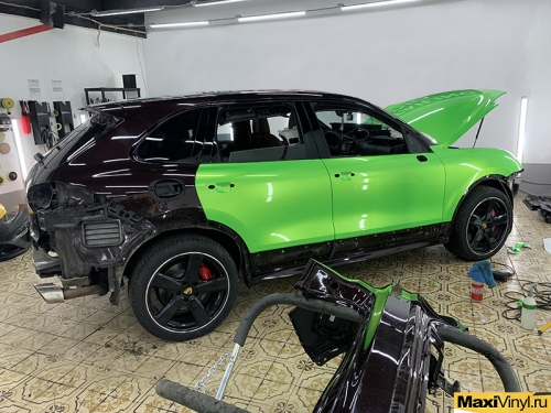 Оклейка Porsche Cayenne в салатовый металлик 