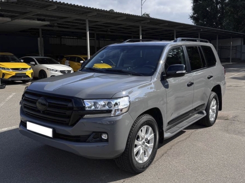 Полная оклейка Toyota Land Cruiser 200 пленкой Carlas Nardo Gray