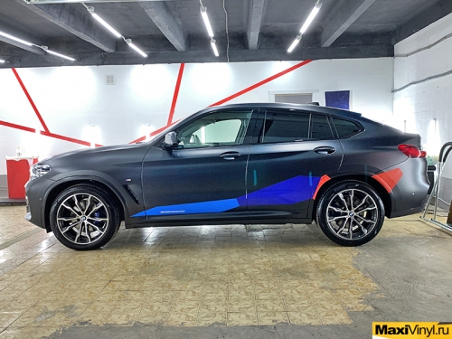 Полная оклейка BMW X4 в матовый полиуретан