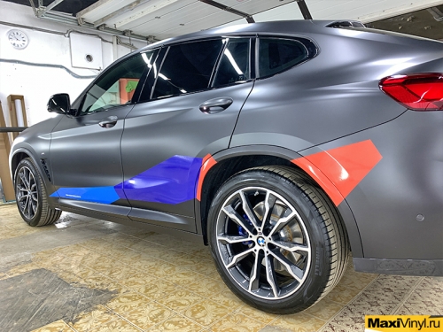Полная оклейка BMW X4 в матовый полиуретан