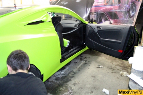 Полная оклейка Hyundai Coupe салатовой пленкой