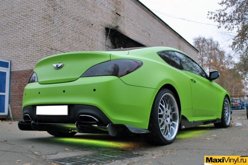 Полная оклейка Hyundai Coupe салатовой пленкой
