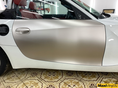 Полная оклейка BMW Z4 в TeckWrap