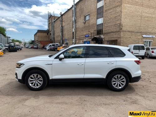 Полная оклейка Volkswagen Touareg в матовый Llumar