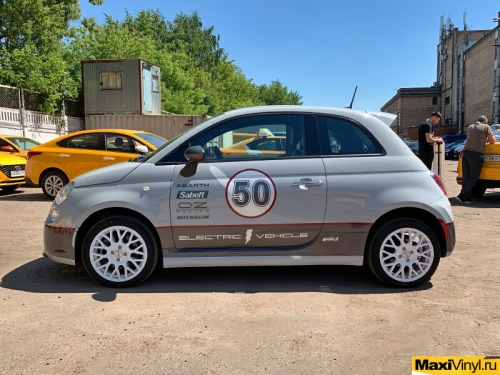 Изготовление наклеек на Fiat 500