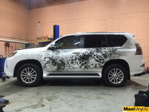 Винилография на бортах Lexus GX460