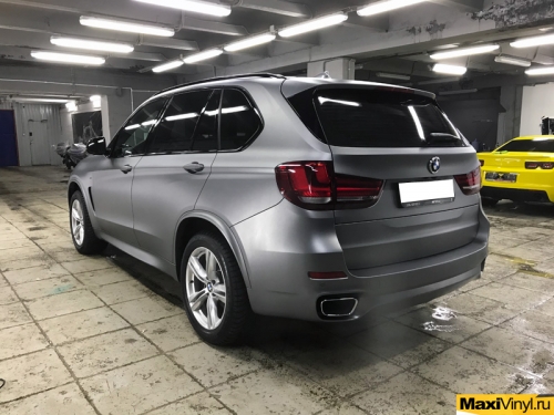 Полная оклейка BMW X5 в прозрачный мат