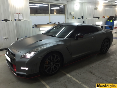 Полная оклейка Nissan Skyline GTR35 пленкой KPMF