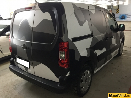 Полная оклейка камуфляжем Citroen Berlingo