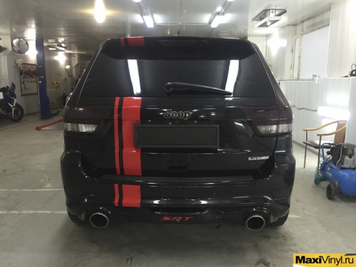 Двойная полоса на Jeep Grand Cherokee SRT8