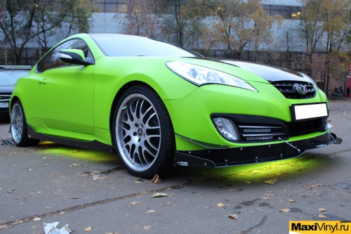 Полная оклейка Hyundai Coupe салатовой пленкой