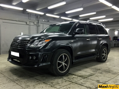 Полная оклейка Lexus LX570 пленкой под кожу