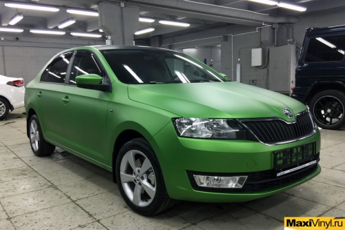 Полная оклейка прозрачной матовой пленкой Skoda Rapid