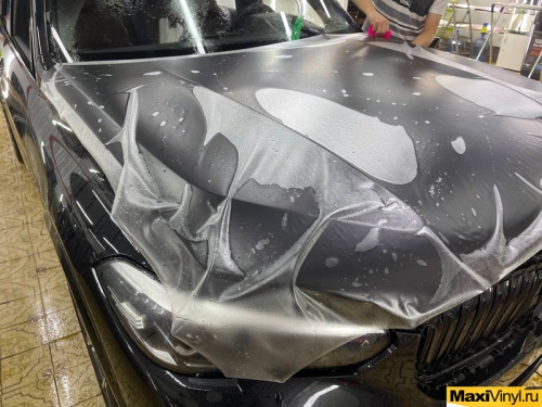 Полная оклейка BMW X5 в прозрачный матовый полиуретан