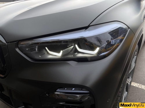 Полная оклейка BMW X5 в прозрачный матовый полиуретан