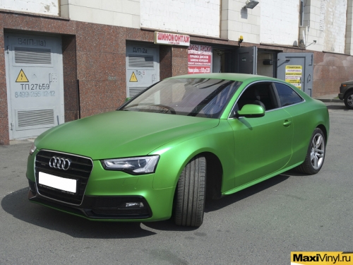 Полная оклейка Audi A5 в зеленый металлик
