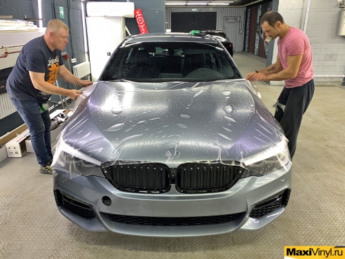 Полная оклейка BMW 5 серии в матовый полиуретан