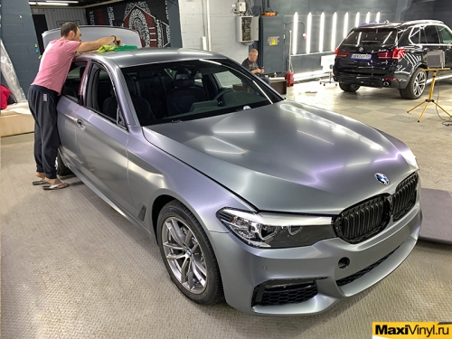 Полная оклейка BMW 5 серии в матовый полиуретан