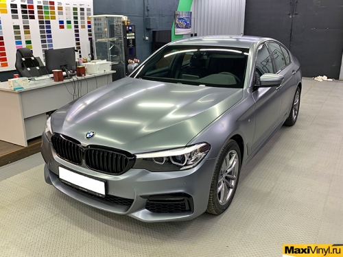 Полная оклейка BMW 5 серии в матовый полиуретан