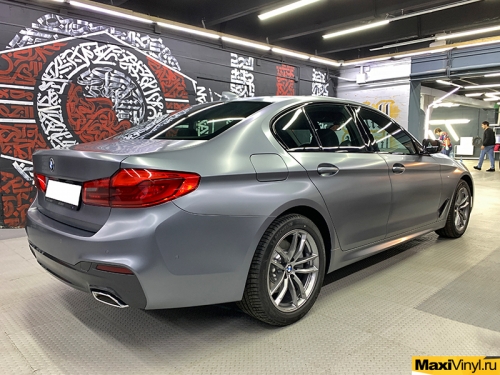 Полная оклейка BMW 5 серии в матовый полиуретан