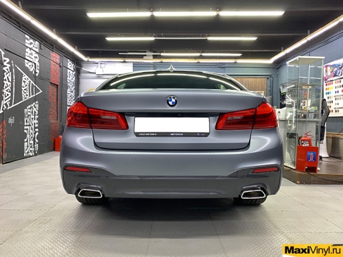 Полная оклейка BMW 5 серии в матовый полиуретан