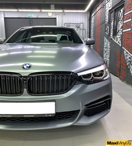 Полная оклейка BMW 5 серии в матовый полиуретан