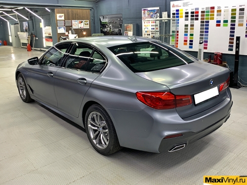 Полная оклейка BMW 5 серии в матовый полиуретан