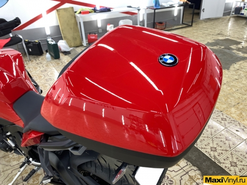 Полная оклейка мотоцикла BMW S1000XR в полиуретан